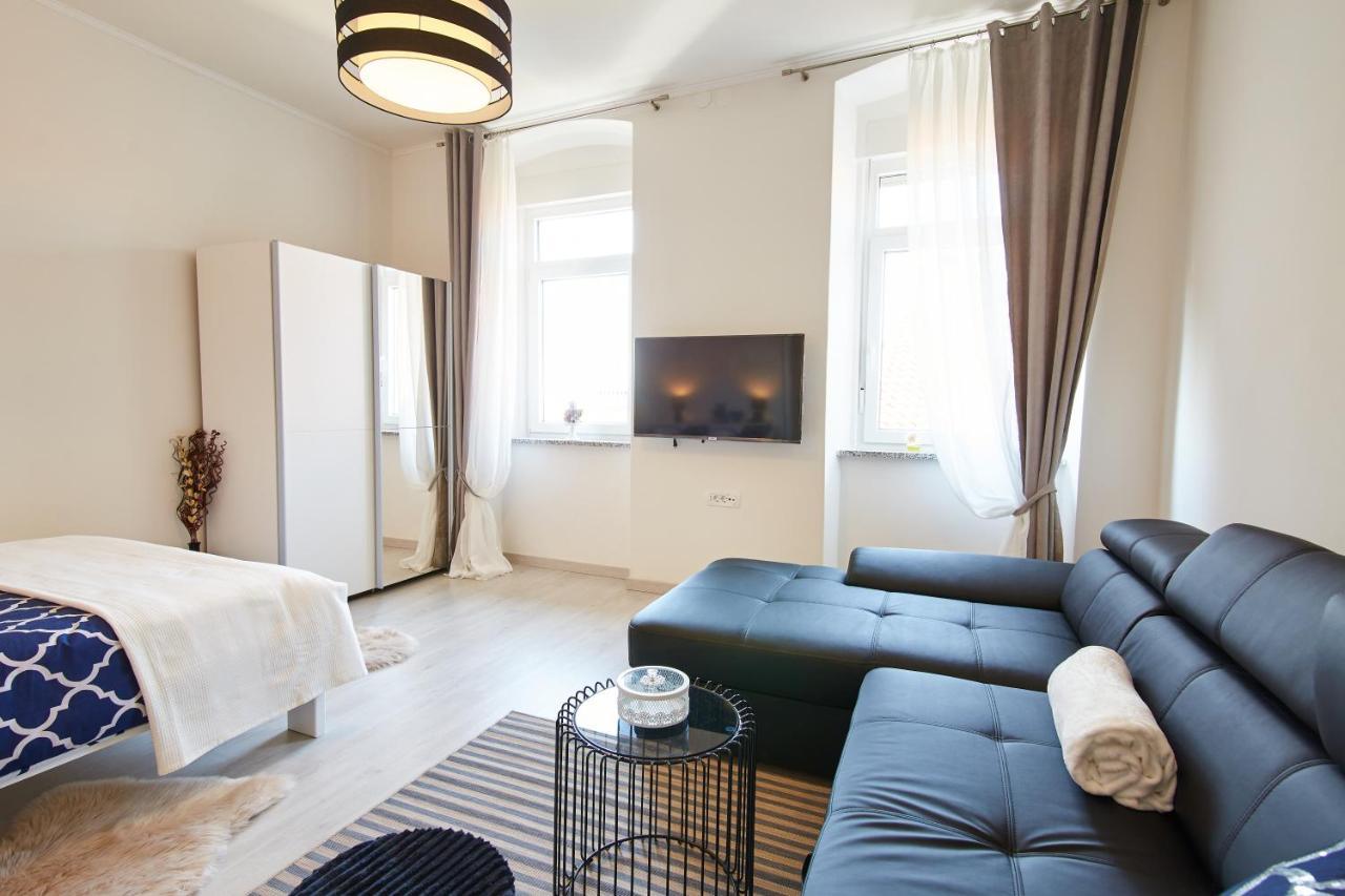 Studio Apartman Manuela Rijeka Buitenkant foto